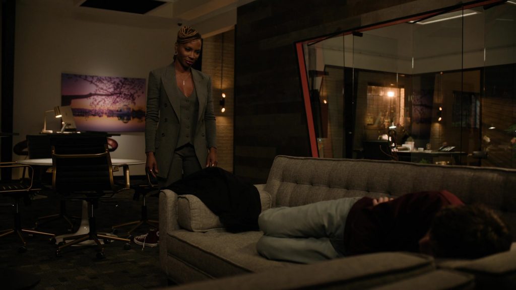 Converse Shoes in Found S02E13 “Missing While Grieving” (2025) (Image 5)