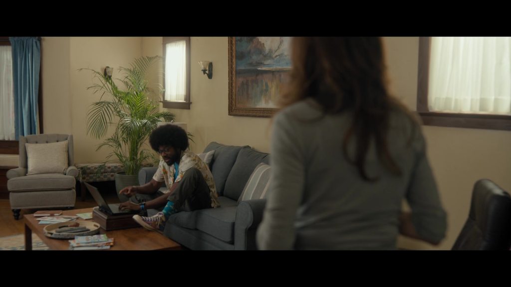 Converse Shoes in Fubar S02E03 “Tango and Smash” (2025) (Image 1)