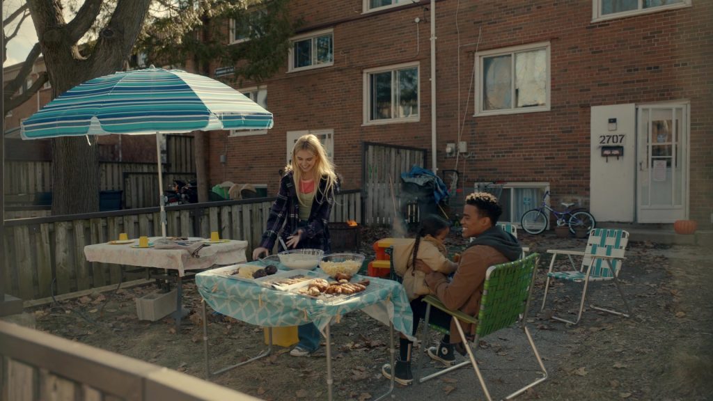 Converse Shoes in Ginny & Georgia S02E01 “Welcome Back, Bitches!” (2023) (Image 1)