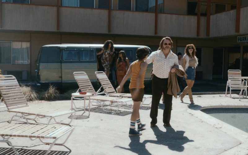 Converse Shoes in Griselda S01E02 “Rich White People” (2024) (Image 1)