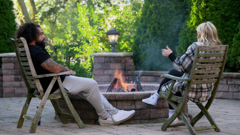 Converse Shoes in Married At First Sight S18E15 “Cheat and Retreat” (2025) (Image 11)