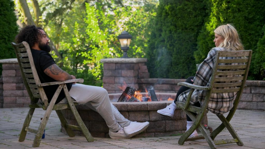 Converse Shoes in Married At First Sight S18E15 “Cheat and Retreat” (2025) (Image 21)