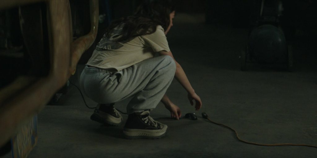 Converse Shoes in Motorheads S01E07 “Red, Green, Blue” (2025) (Image 1)