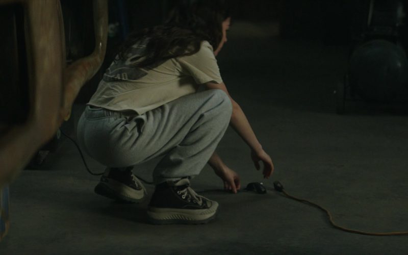 Converse Shoes in Motorheads S01E07 “Red, Green, Blue” (2025) (Image 1)