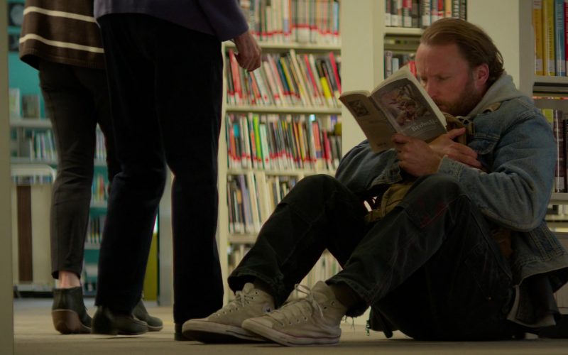 Converse Shoes in Murder in a Small Town S02E03 “Mother Love” (2025) (Image 1)