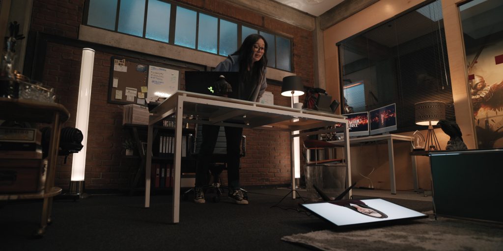 Converse Shoes in Mythic Quest S04E02 “1000%” (2025) (Image 4)