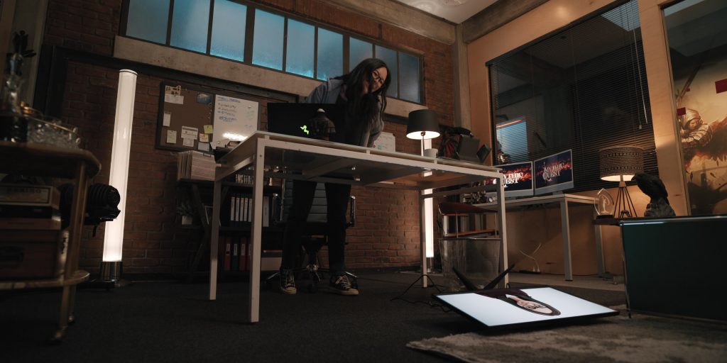 Converse Shoes in Mythic Quest S04E02 “1000%” (2025) (Image 6)