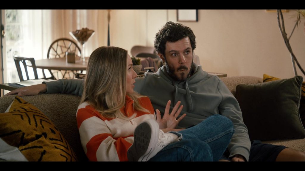 Converse Shoes in Nobody Wants This S01E06 (2024) (Image 5)