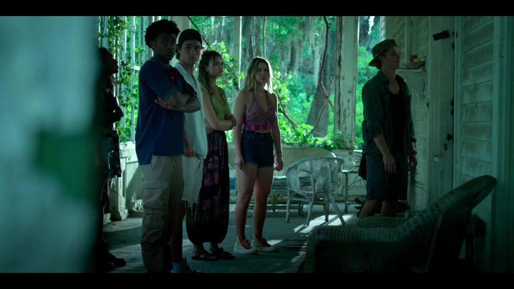 Converse Shoes in Outer Banks S04E01 “The Enduro” (2024) (Image 2)