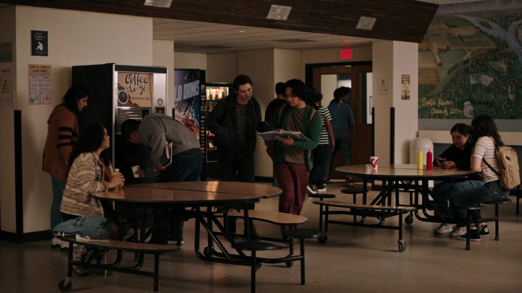Converse Shoes in School Spirits S02E02 “Field of Screams” (2025) (Image 1)
