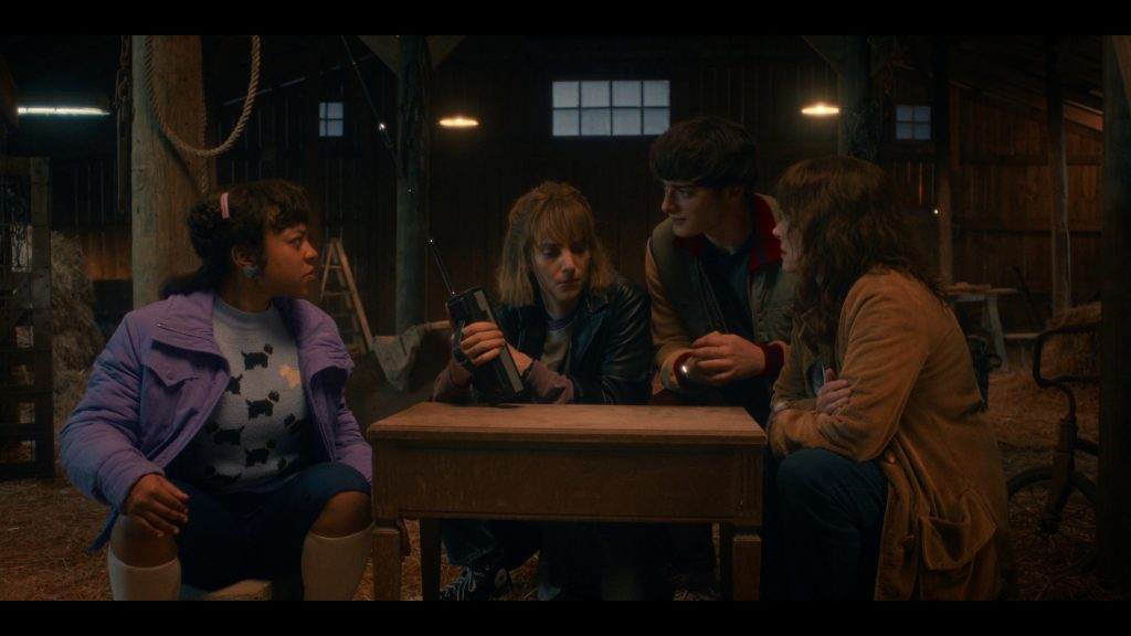 Converse Shoes in Stranger Things S05E03 “Chapter Three – The Turnbow Trap” (2025) (Image 12)