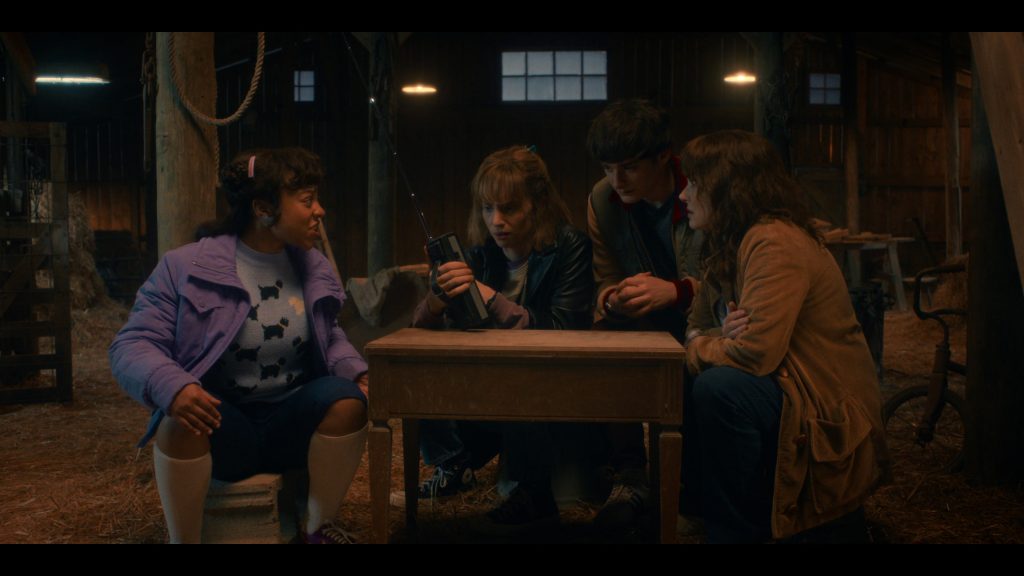 Converse Shoes in Stranger Things S05E03 “Chapter Three – The Turnbow Trap” (2025) (Image 4)