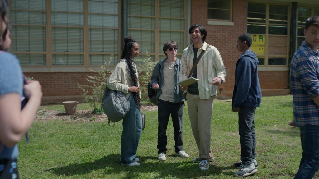 Converse Shoes in Sweet Magnolias S04E03 “Abundant Grace” (2025) (Image 2)