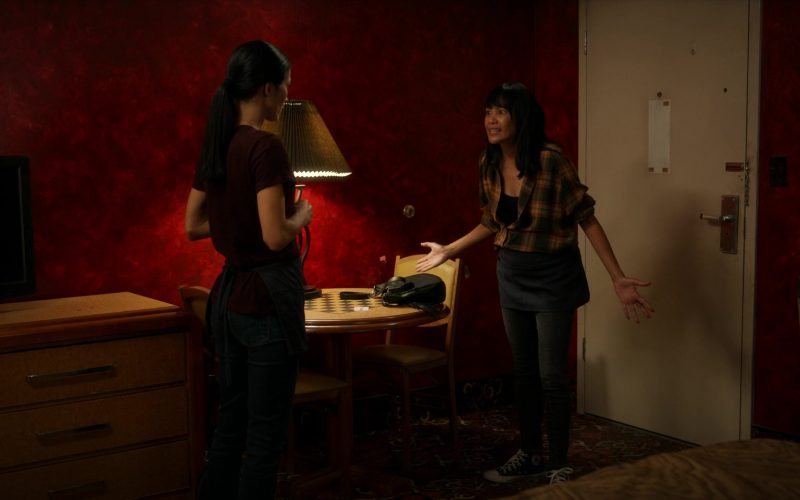 Converse Shoes in The Cleaning Lady S02E04 “Bahala Na” (2022) (Image 1)