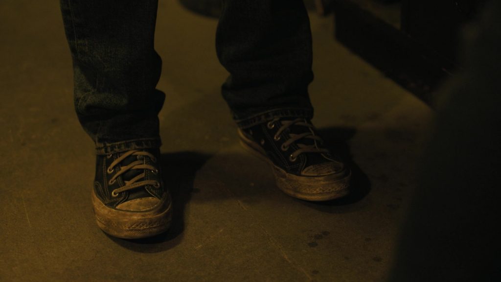 Converse Shoes in The Last of Us S02E03 “The Path” (2025) (Image 2)