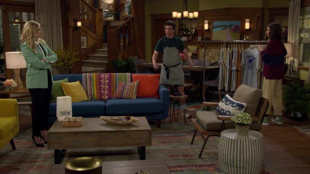 Converse Shoes in The Neighborhood S08E04 “Welcome to Family Value” (2025) (Image 3)