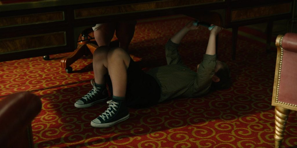 Converse Shoes in The Regime S01E03 “The Heroes' Banquet” (2024) (Image 4)