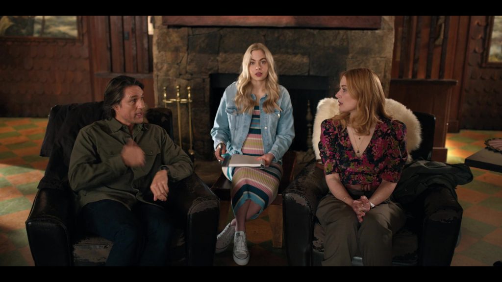 Converse Shoes in Virgin River S06E06 “Ghosts” (2024) (Image 1)