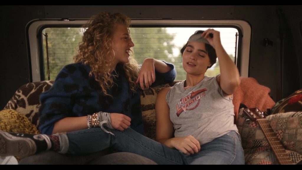 Converse Shoes of Brianna Hildebrand as Elodie Davis in Trinkets S02E01 “Supernova” (2020) (Image 1)