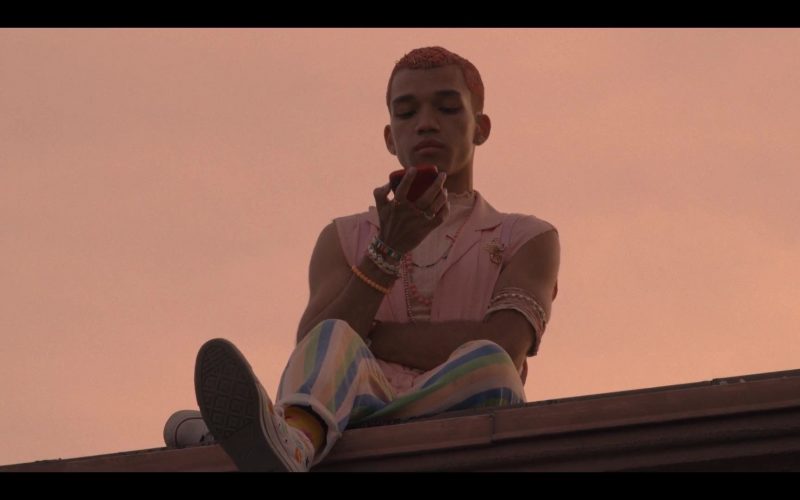 Converse Shoes of Cast Member Justice Smith as Chester in Generation S01E05 “Gays and Confused” (2021) (Image 1)