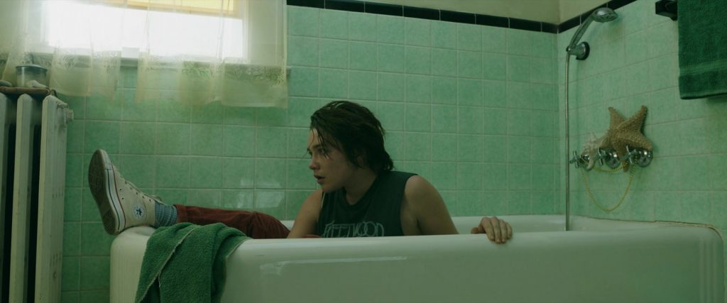 Converse Shoes of Florence Pugh as Allison in A Good Person (2023) (Image 1)