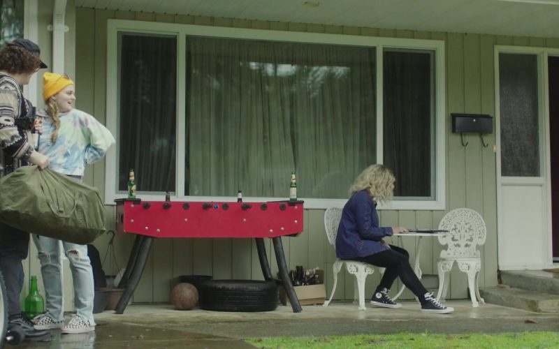Converse Shoes of Katherine Langford as Mara Carlyle in Spontaneous (2020) (Image 1)