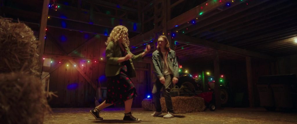 Converse Shoes of Katherine Langford as Mara Carlyle in Spontaneous (2020) (Image 2)