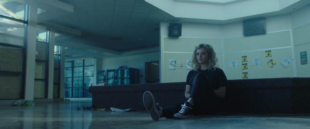 Converse Shoes of Katherine Langford as Mara Carlyle in Spontaneous (2020) (Image 3)