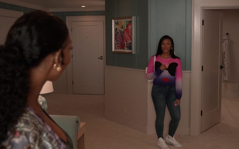 Converse Shoes of Precious Way as Jojo in Queens S01E05 “Do Anything for Clout” (2021) (Image 1)