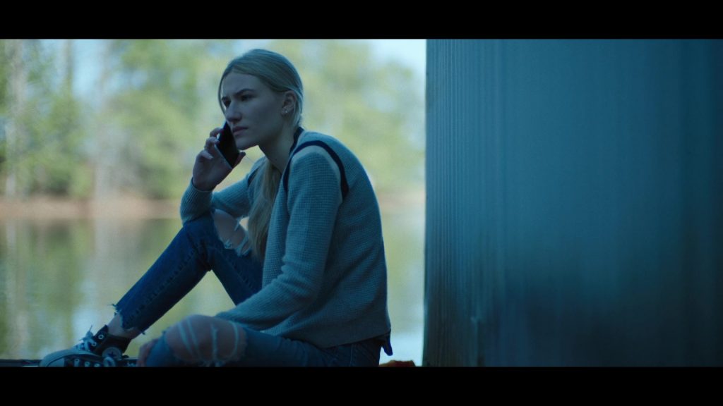 Converse Shoes of Sofia Hublitz as Charlotte Byrde in Ozark S04E03 “City on the Make” (2022) (Image 1)