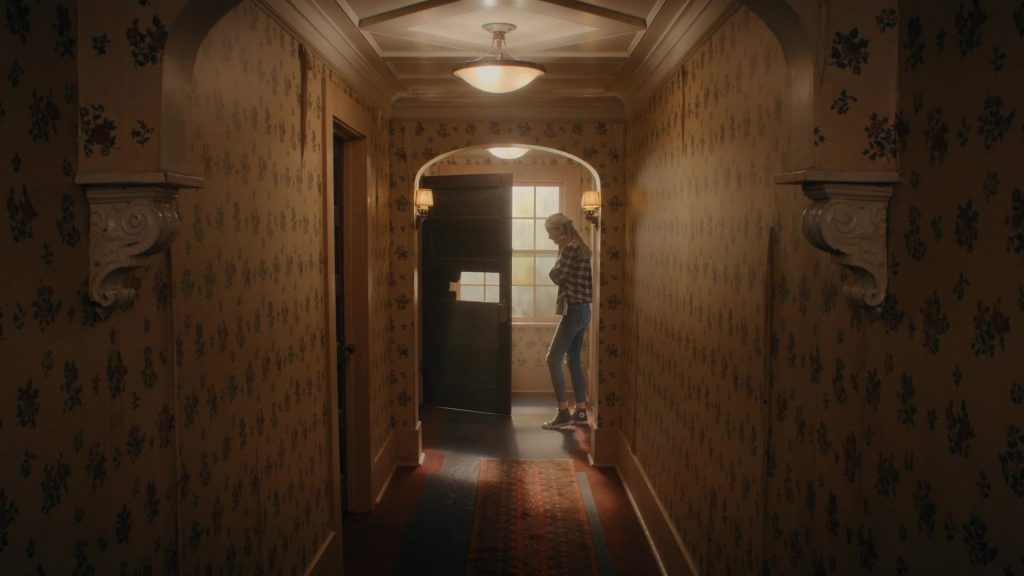 Converse Sneakers Worn by Gus Birney as Gaynor Phelps in Shining Vale S02E02 “Chapter 10 - She's Real” (2023) (Image 4)