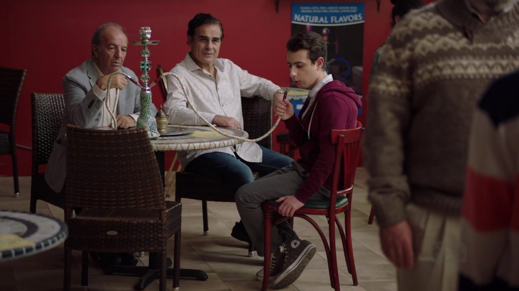 Converse Sneakers in Chad S01E06 “Hamid” (2021) (Image 1)