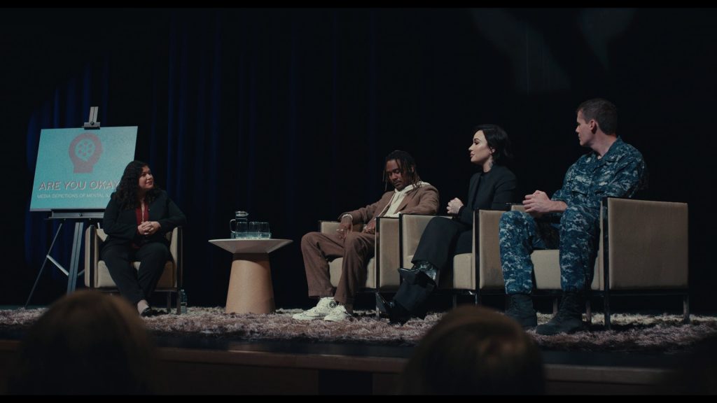 Converse Sneakers in Dave S03E08 “Met Gala” (2023) (Image 10)