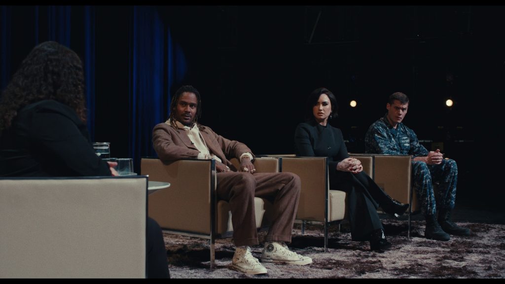 Converse Sneakers in Dave S03E08 “Met Gala” (2023) (Image 11)