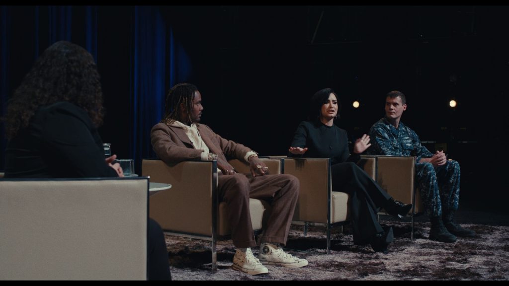 Converse Sneakers in Dave S03E08 “Met Gala” (2023) (Image 4)