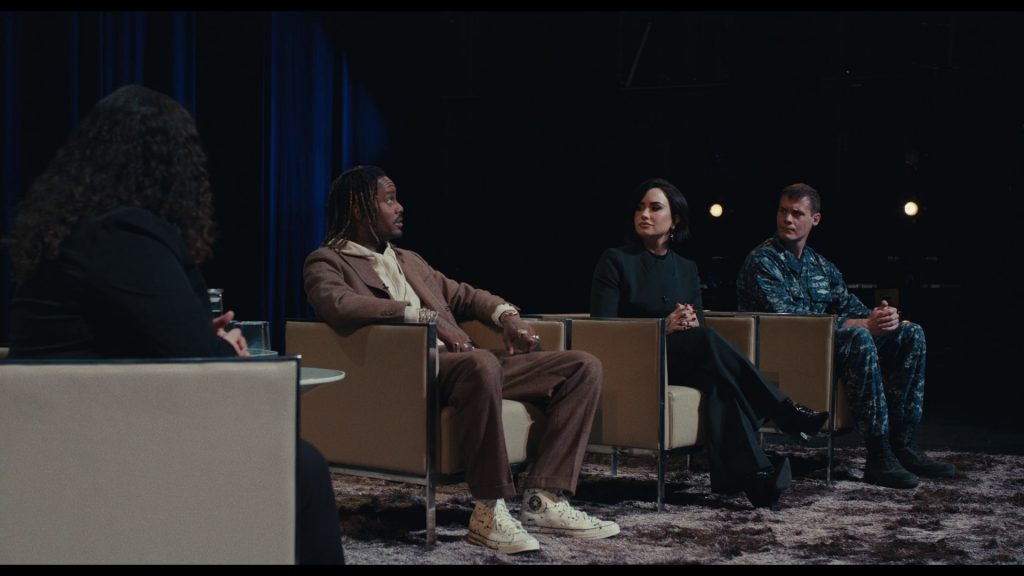 Converse Sneakers in Dave S03E08 “Met Gala” (2023) (Image 7)