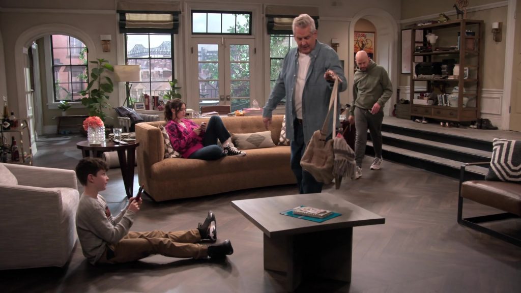 Converse Sneakers in Extended Family S01E10 “The Consequences of Familial Obligations” (2024) (Image 2)