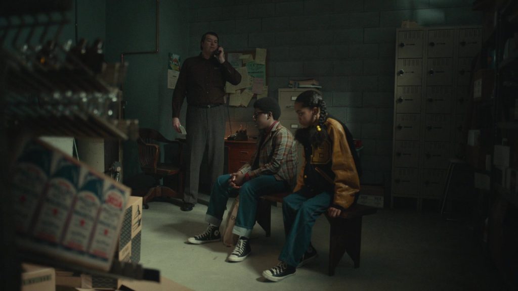 Converse Sneakers in The Wonder Years S01E13 “The Valentine's Day Dance” (2022) (Image 2)