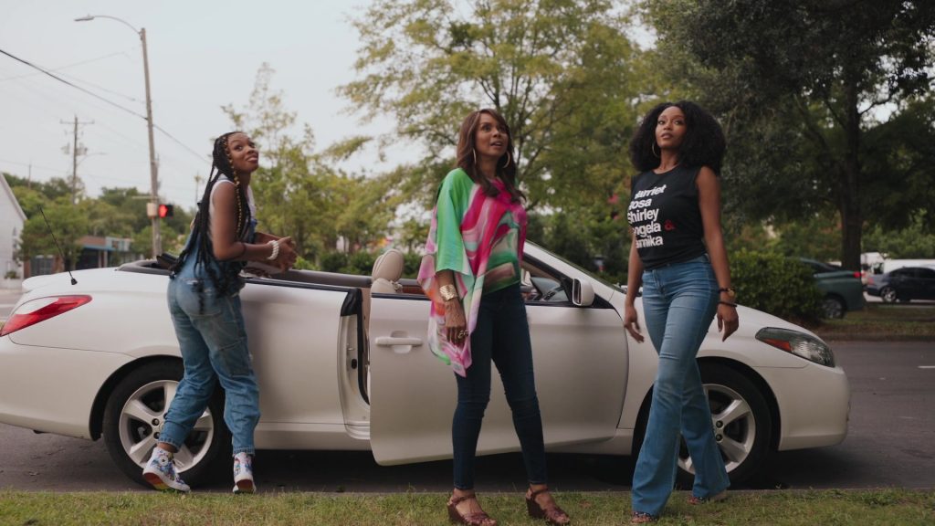Converse Sneakers of Alana Bright as Nikki Vaughn in Our Kind of People S01E01 “Reparations” (2021) (Image 1)