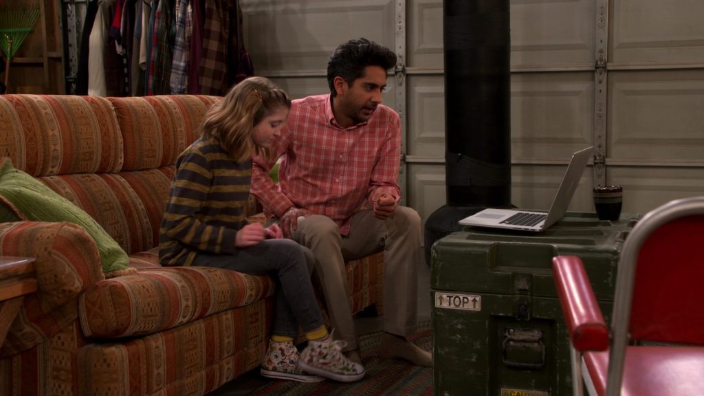 Converse Sneakers of Farrah Mackenzie as Hazel in United States of Al S01E11 “Blackout-Parchawi” (2021) (Image 1)