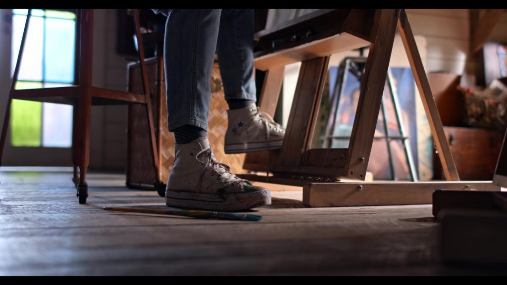 Converse Sneakers of Lily Tomlin as Frankie Bergstein in Grace and Frankie S07E15 “The Fake Funeral” (2022) (Image 1)