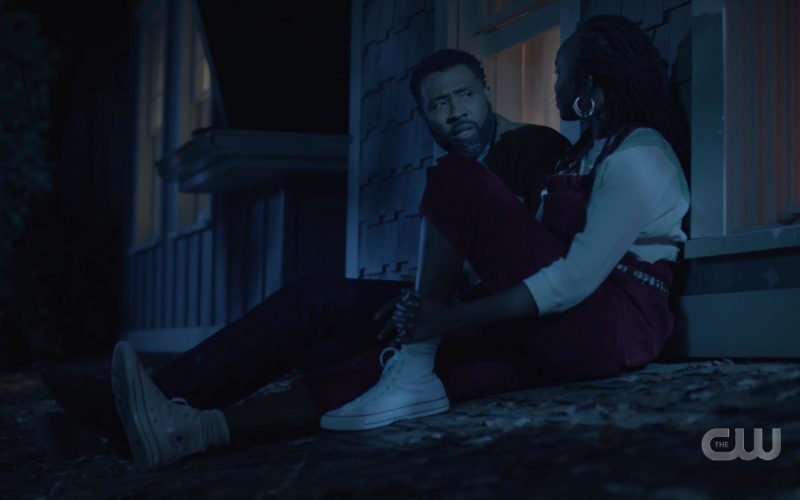 Converse White High Top Shoes in Black Lightning S04E06 “The Book of Ruin - Chapter Two” (2021) (Image 1)