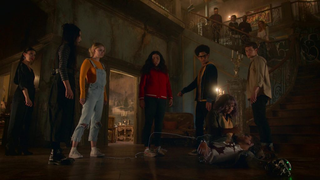 Converse White Shoes Worn by Virginia Gardner as Karolina Dean in Runaways Season 3 Episode 10 “Cheat the Gallows” (2019) (Image 2)