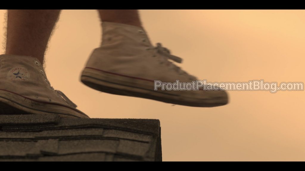 Converse White Shoes of Chase Stokes as John B in Outer Banks S01E01 “Pilot” (2020) (Image 1)