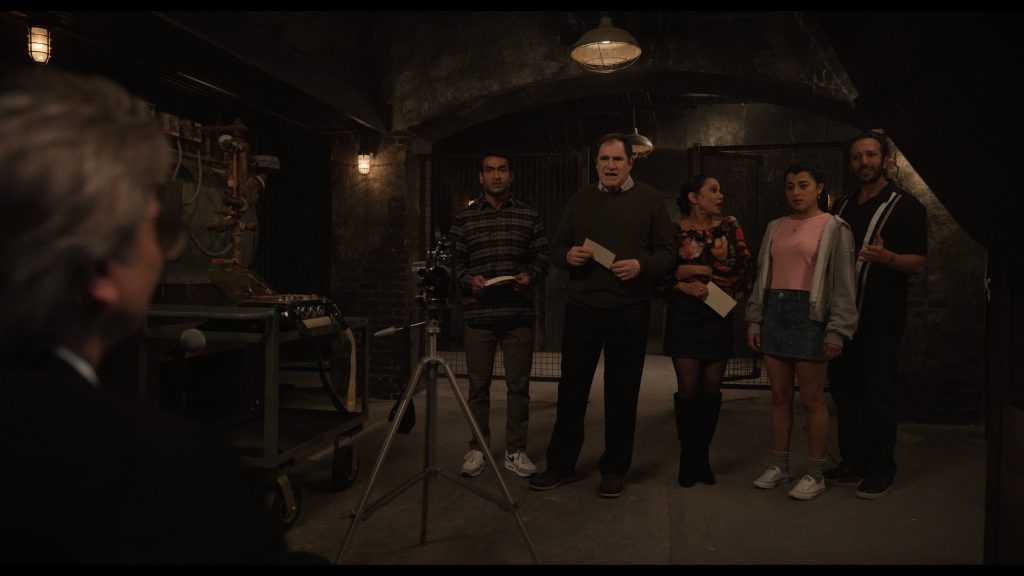 Converse and Nike Shoes in Only Murders in the Building S04E08 “Lifeboat” (2024) (Image 5)