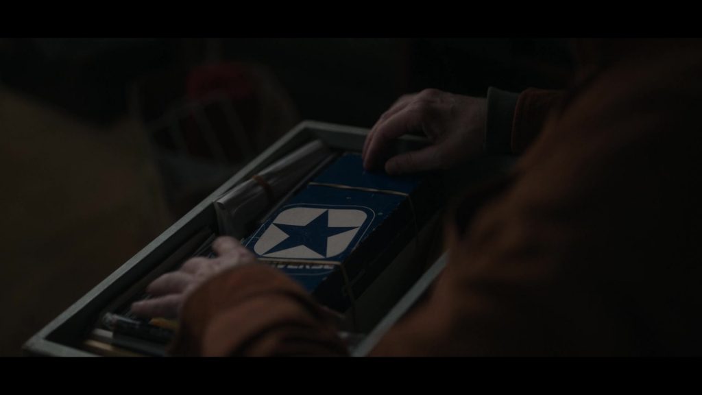 Converse in Black Mirror S07E05 “Eulogy” (2025) (Image 2)