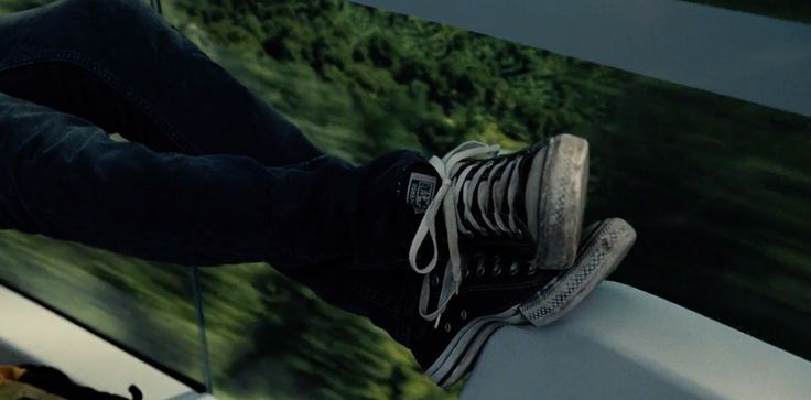Converse shoes worn by Nick Robinson in JURASSIC WORLD (2015) (Image 1)