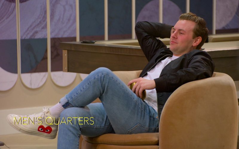 Converse x COMME des GARÇONS PLAY Shoes in Love Is Blind S08E02 “Open Hearts, Open Minds, Can't Lose” (2025) (Image 1)