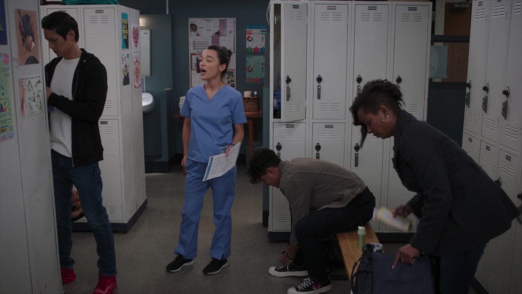 Converse x Comme des Garçons Shoes in Grey's Anatomy S20E04 “Baby Can I Hold You” (2024) (Image 2)