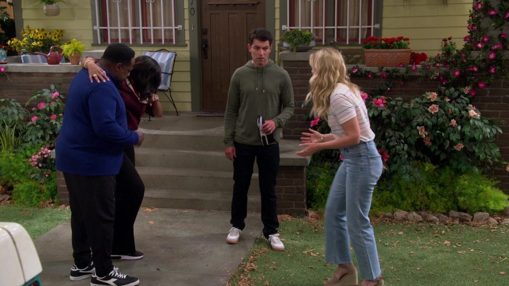 Diadora Game L Low Trainers of Cedric the Entertainer as Calvin in The Neighborhood S03E01 “Welcome to the Movement” (2020) (Image 2)